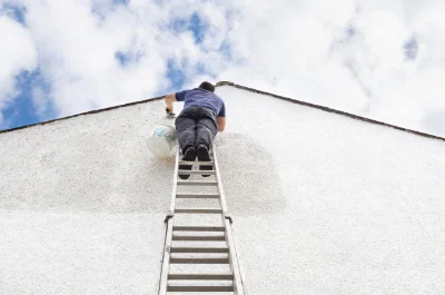 Peinture extérieure à la Roche-Mabile — façades et ravalement